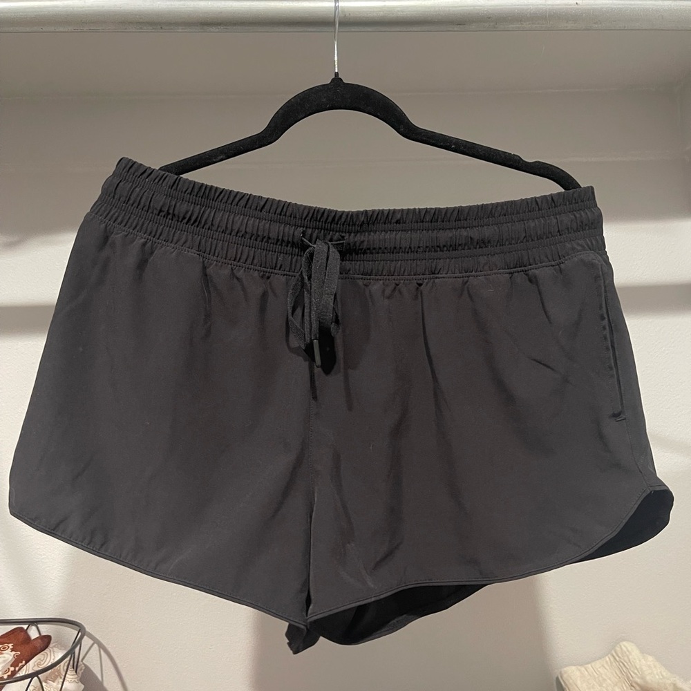 90 Degree By Reflex Black Athletic Shorts